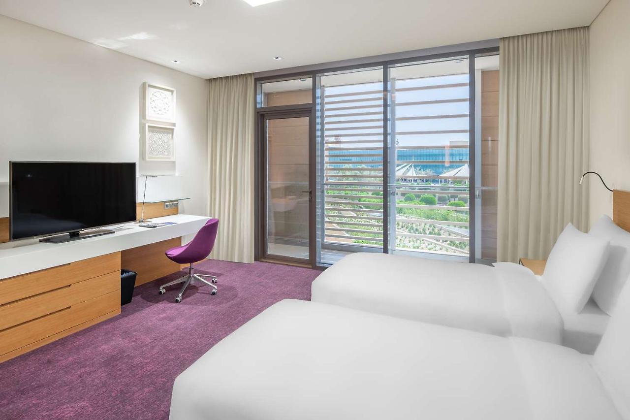 Radisson Blu Hotel & Residence, Riyadh Diplomatic Quarter Esterno foto