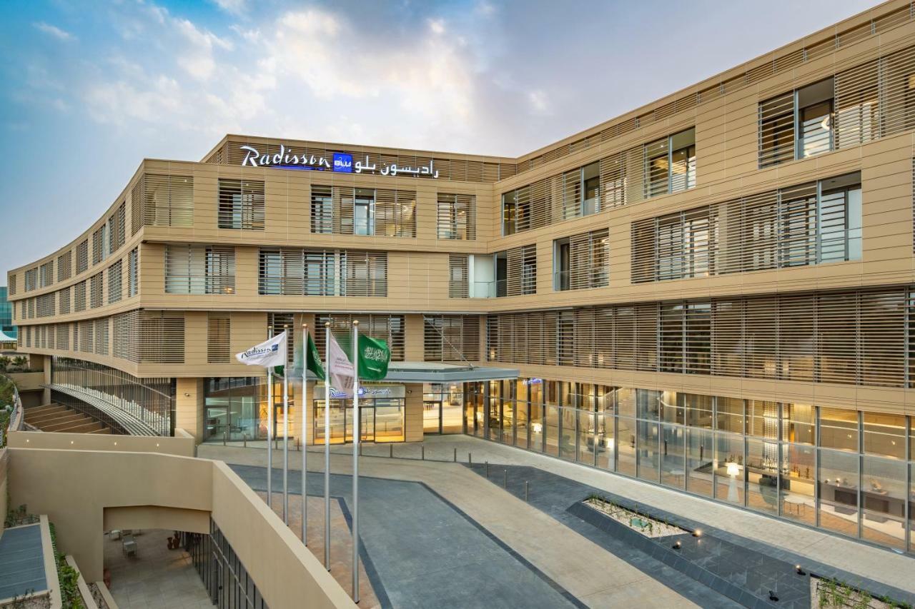 Radisson Blu Hotel & Residence, Riyadh Diplomatic Quarter Esterno foto