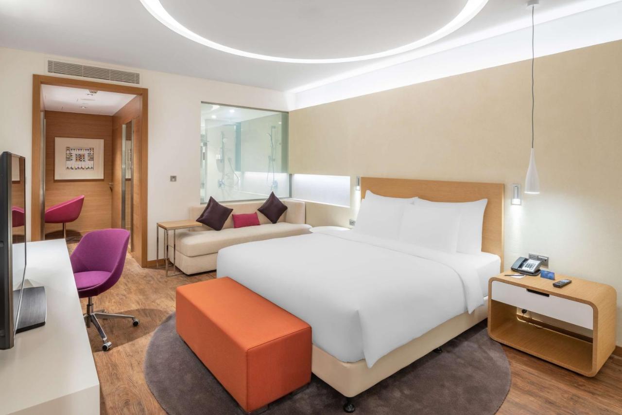 Radisson Blu Hotel & Residence, Riyadh Diplomatic Quarter Esterno foto